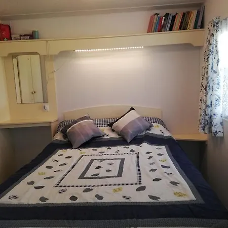 Campsite Domek Holenderski *